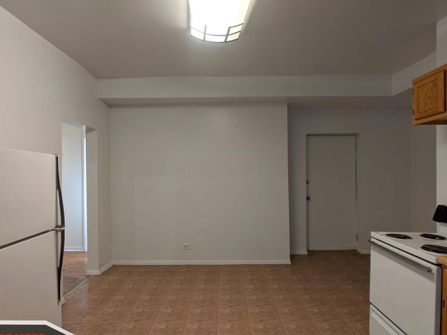 2323 N Kedzie Boulevard 2, Chicago, IL 60647