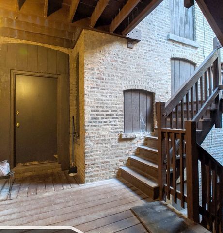 2323 N Kedzie Boulevard 2, Chicago, IL 60647