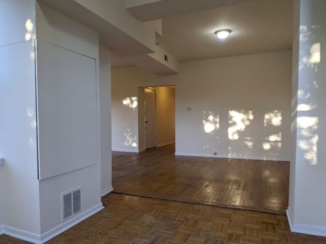 2323 N Kedzie Boulevard 2, Chicago, IL 60647