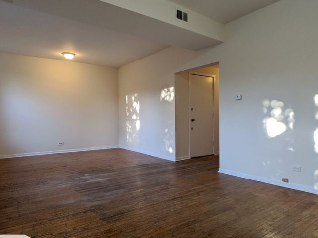 2323 N Kedzie Boulevard 2, Chicago, IL 60647