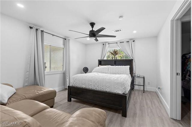 23 Derhenson DR, Naples, FL 34114