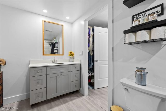 23 Derhenson DR, Naples, FL 34114