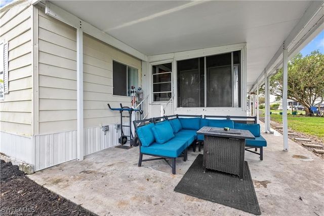 23 Derhenson DR, Naples, FL 34114