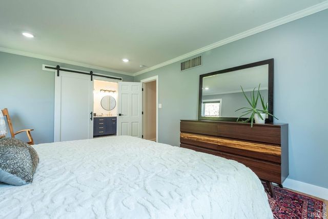 621 S Pleasant Ridge Drive, Bloomington, IN 47401