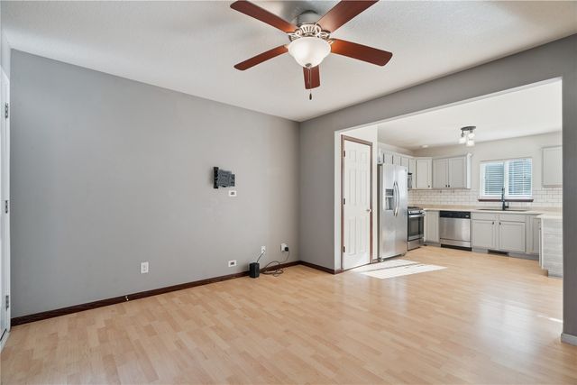 45 Woodstone Lane SW, Cedar Rapids, IA 52404