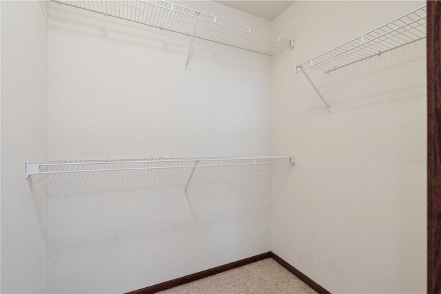 45 Woodstone Lane SW, Cedar Rapids, IA 52404