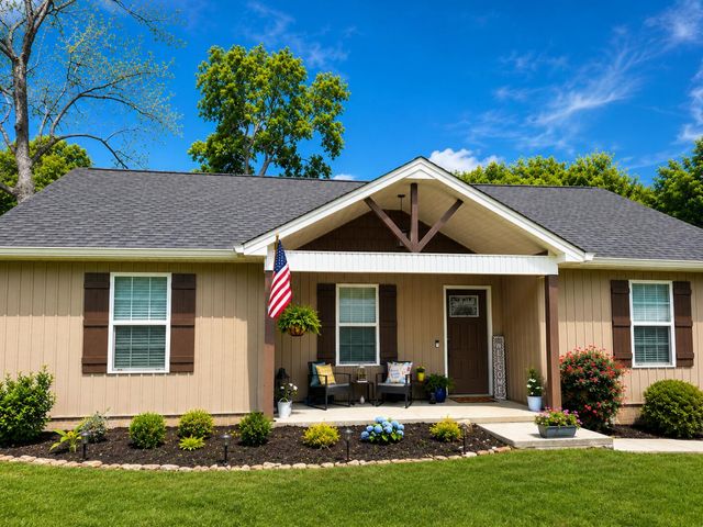 411 Hotwater Road, Soddy Daisy, TN 37379