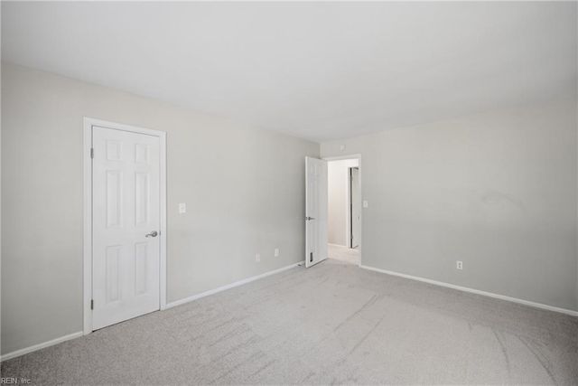 967 Saint Andrews Reach Apt D, Chesapeake, VA 23320