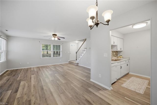 967 Saint Andrews Reach Apt D, Chesapeake, VA 23320