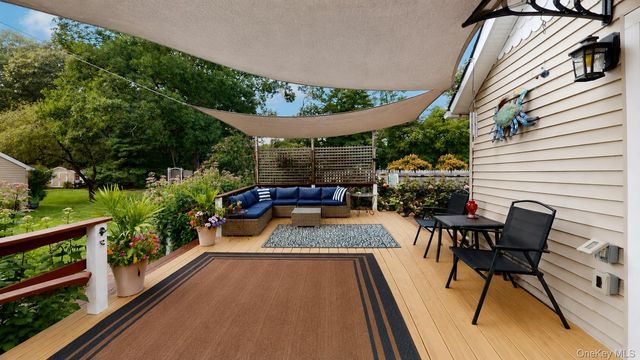 41 Summit Boulevard, Westhampton, NY 11977