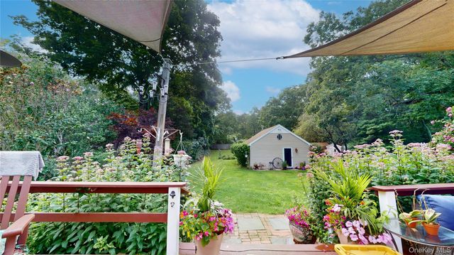41 Summit Boulevard, Westhampton, NY 11977