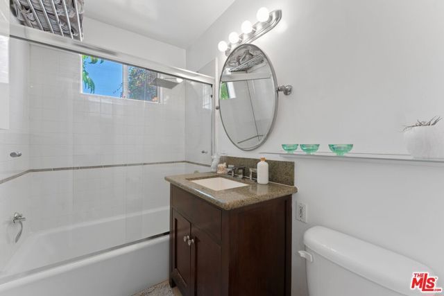 2002 4th Street 102, Santa Monica, CA 90405