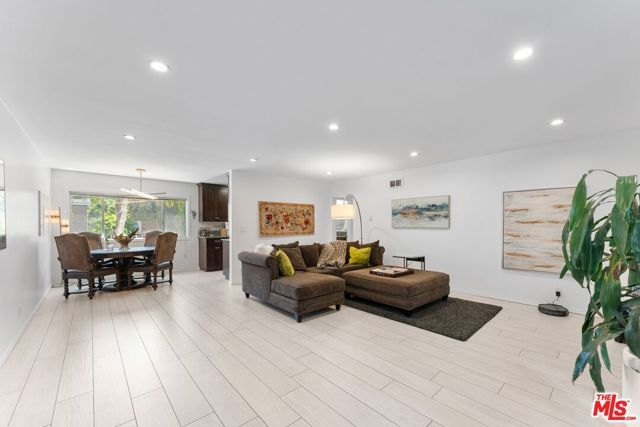 2002 4th Street 102, Santa Monica, CA 90405