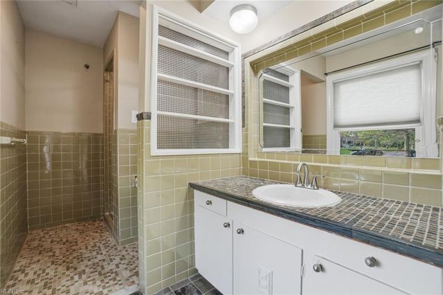 801 Fontaine AVE, Norfolk, VA 23502