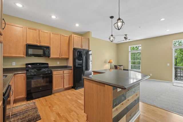 12219 82nd Avenue N 67, Maple Grove, MN 55369