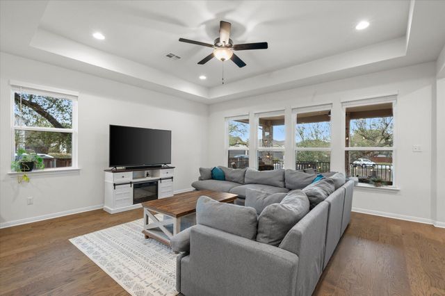 111 Beryl WAY, Dripping Springs, TX 78620