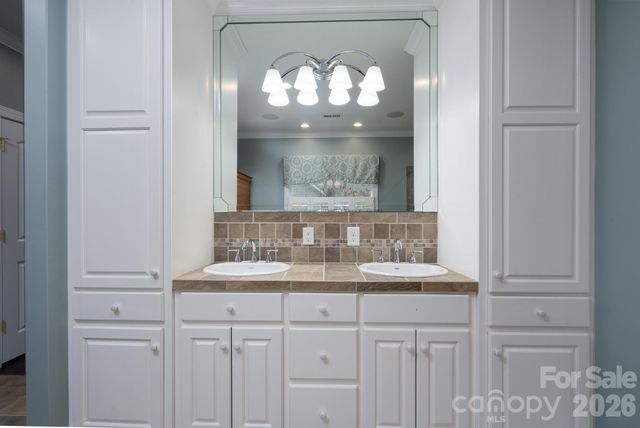 338 Plantation Way, Mount Gilead, NC 27306