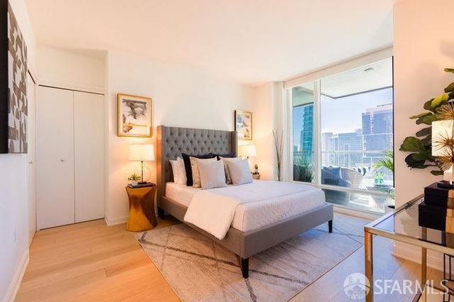 425 1st Street 2607, San Francisco, CA 94105