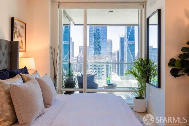 425 1st Street 2607, San Francisco, CA 94105