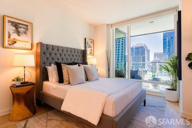 425 1st Street 2607, San Francisco, CA 94105