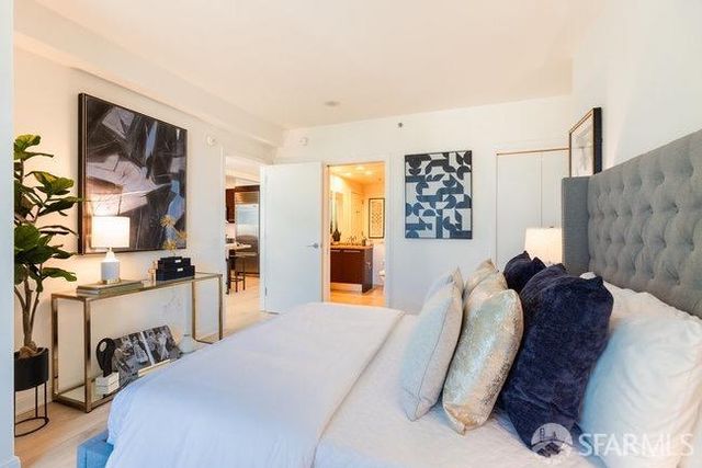 425 1st Street 2607, San Francisco, CA 94105