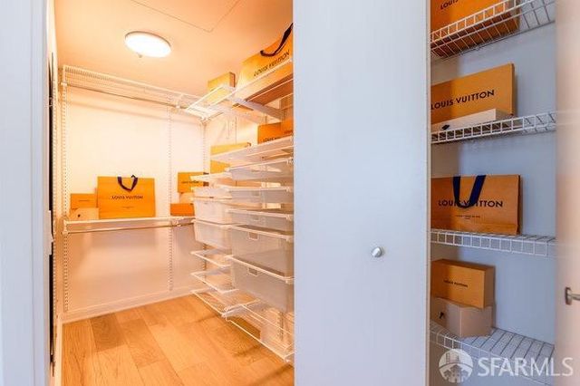 425 1st Street 2607, San Francisco, CA 94105