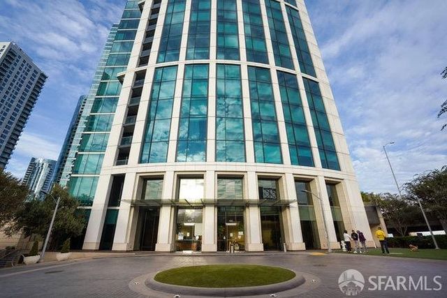 425 1st Street 2607, San Francisco, CA 94105