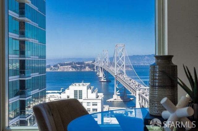 425 1st Street 2607, San Francisco, CA 94105