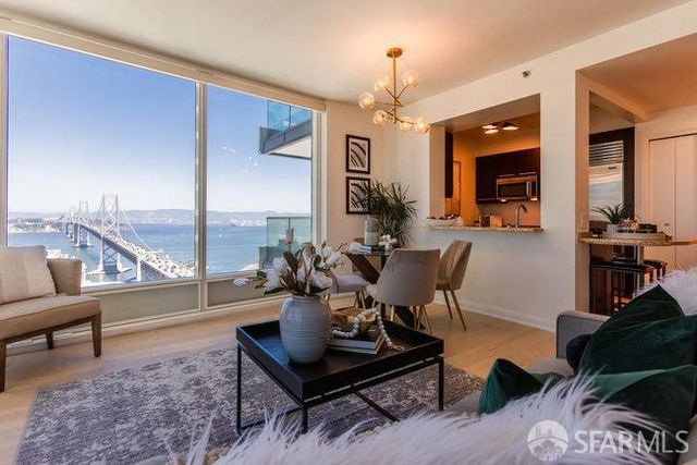 425 1st Street 2607, San Francisco, CA 94105
