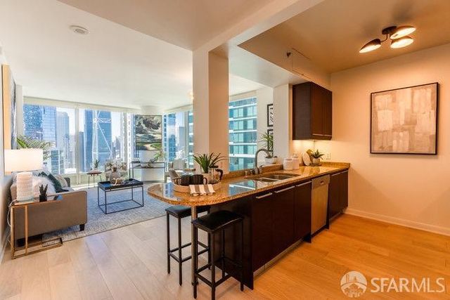 425 1st Street 2607, San Francisco, CA 94105