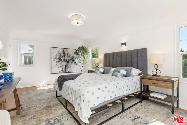 1110 Hi Point Street, Los Angeles, CA 90035