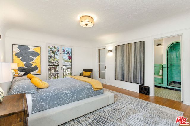 1110 Hi Point Street, Los Angeles, CA 90035