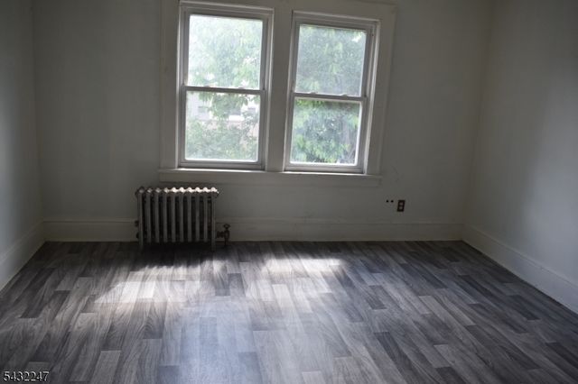 852 Paulison Ave, Clifton City, NJ 07011