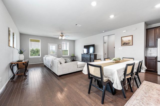 13517 Emerald Mallard Drive, Texas City, TX 77568