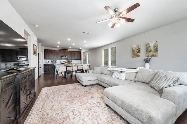 13517 Emerald Mallard Drive, Texas City, TX 77568