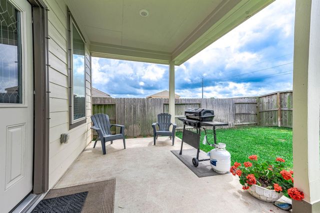 13517 Emerald Mallard Drive, Texas City, TX 77568