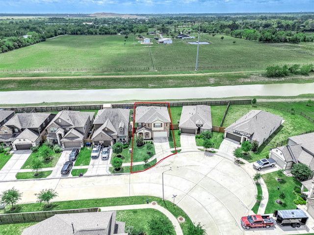 13517 Emerald Mallard Drive, Texas City, TX 77568