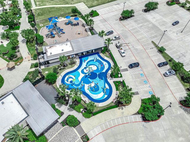 13517 Emerald Mallard Drive, Texas City, TX 77568