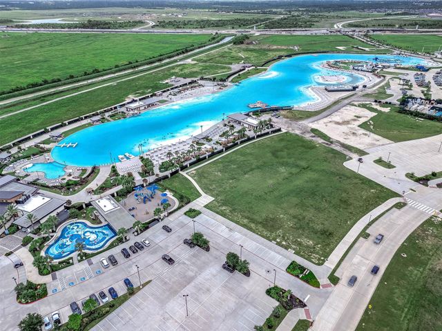 13517 Emerald Mallard Drive, Texas City, TX 77568