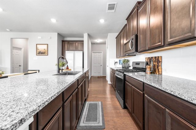 13517 Emerald Mallard Drive, Texas City, TX 77568