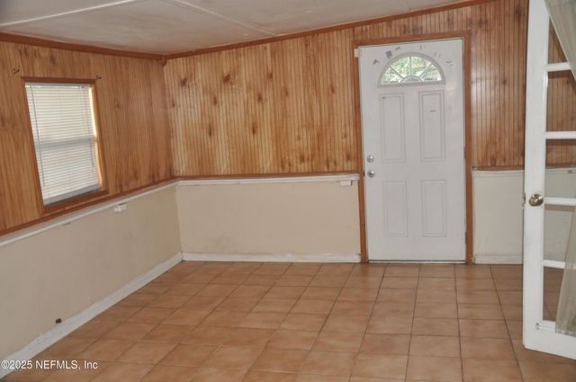 8219 NEWPORT Road, Jacksonville, FL 32244