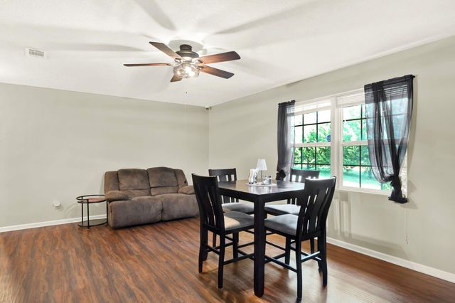 585 E Huckaba Road, Defuniak Springs, FL 32435