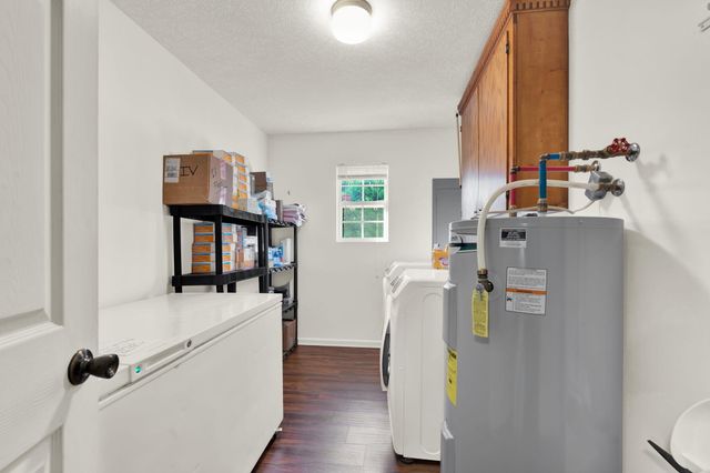 585 E Huckaba Road, Defuniak Springs, FL 32435