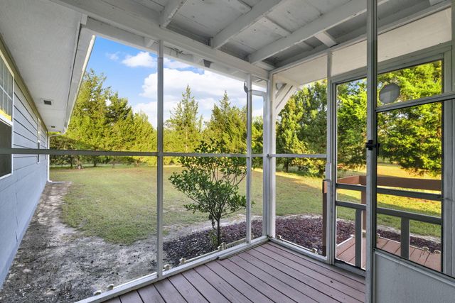 585 E Huckaba Road, Defuniak Springs, FL 32435