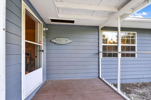 585 E Huckaba Road, Defuniak Springs, FL 32435