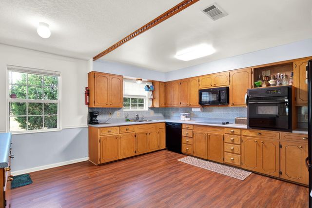 585 E Huckaba Road, Defuniak Springs, FL 32435