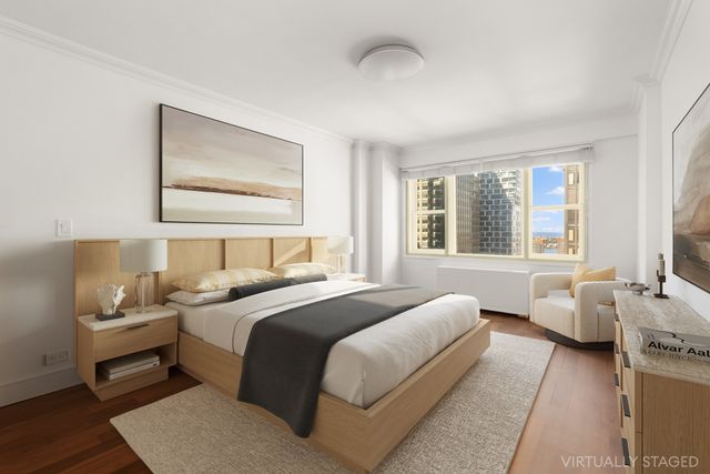 159 W 53rd St Apt 22E, New York City, NY 10019