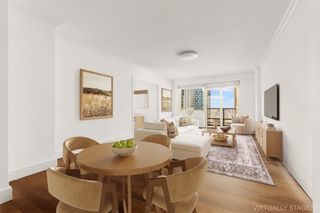 159 W 53rd St Apt 22E, New York City, NY 10019