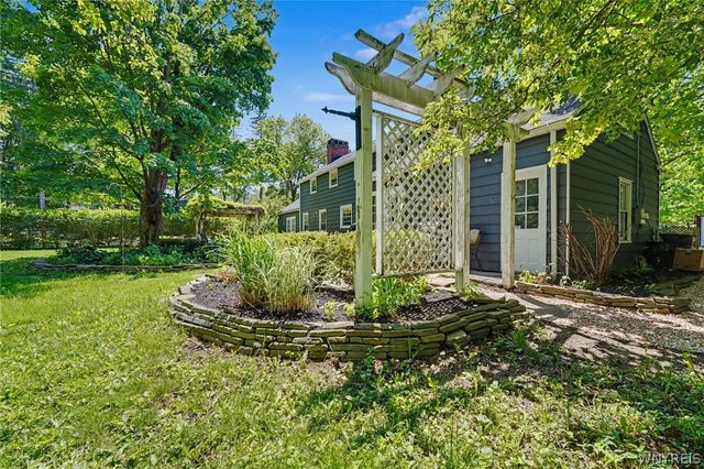4387 Freeman Road, Orchard Park, NY 14127