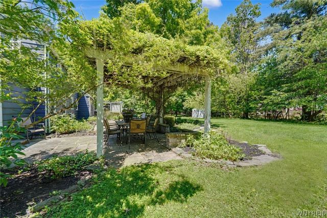 4387 Freeman Road, Orchard Park, NY 14127